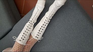 MILF with a perfect body in heels and stockings