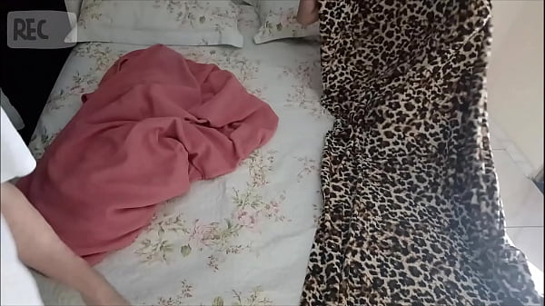 Maduro made up lies so that his guest had to share his bed!