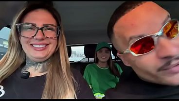 I was walking along the Osasco boardwalk and I splashed the street sweeper just to see her nipples hard. The lust was so intense that she immediately got on all fours for my husband so he could fuck her big pussy!
