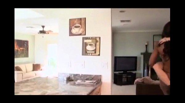 Download Video - Ebony Girls Lifting and Carrying - Part 19