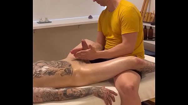 Tento a primeira experi&ecirc;ncia com massagem t&acirc;ntrica