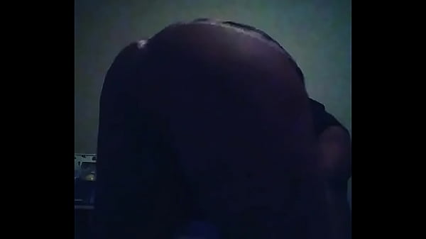 Big juicy black ass shaking