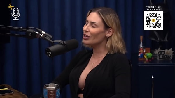 EMME WHITE TALKS ABOUT GIVING FOR TWO GO TO ANALDOMAL.com.br Thumbnail