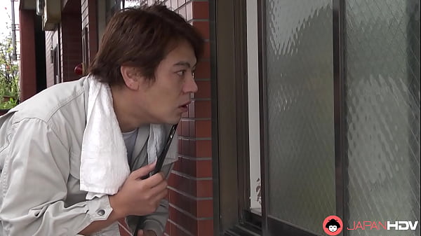 Japanese Yui Misaki masturbates on the bed unce...