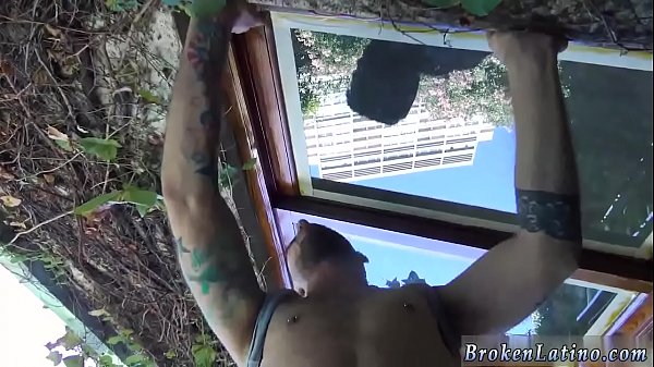 Free gay porn clips horny young men and man hum...