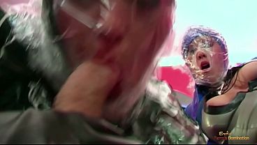A bizarre bisexual threesome of latex fans looks almost surreal 14 min
