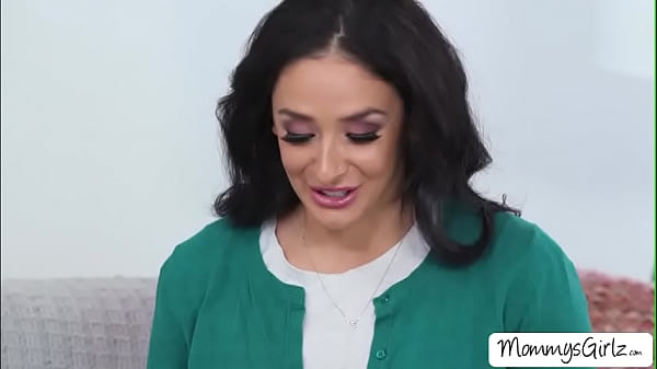 Download Video - Milf stepmom 69 sex with stepdaughter