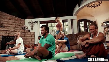 Meditation Instructor Lilith Grace seduces group of stud guys in class