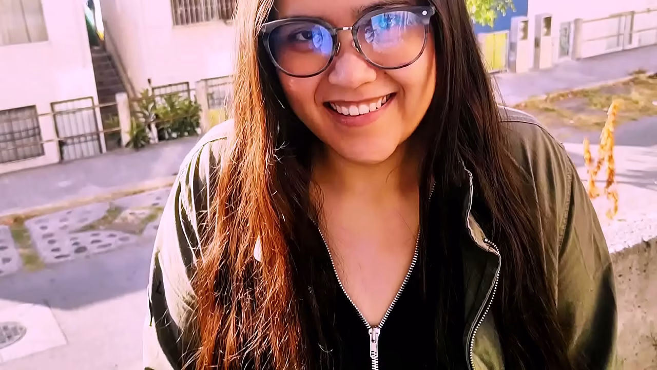 UNINHIBITED YOUNG WOMAN shows herself in PUBLIC and ENDS UP GIVING ME HER WET PANTIES