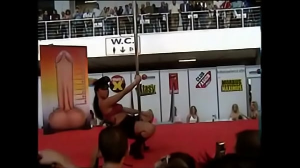 Barcelona erotic porn festival 2003 - Tania -Striptease integral xxx