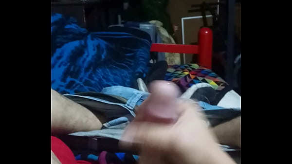 Download Video - Haciendo rica paja y termino sacando laa leche