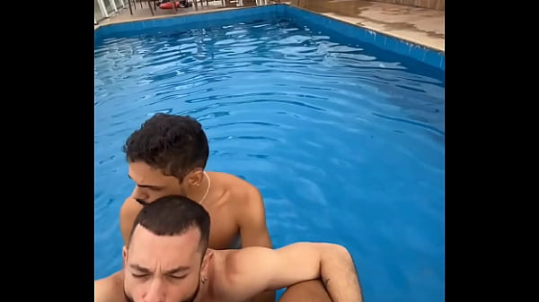 Reverzamento de Rola na cu do boy