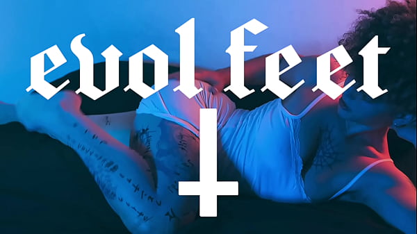 My Feet Love Attention