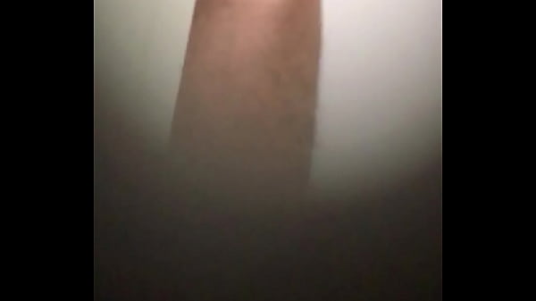 Casado fazendo Banheirao no shopping gay