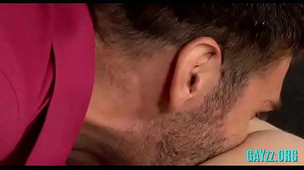 Taquiner Une Bite Le Rend Heureux