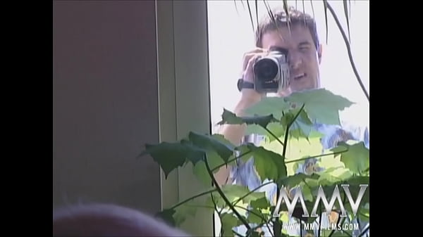 Download Video - Kinky hoe licking sperm from the boots