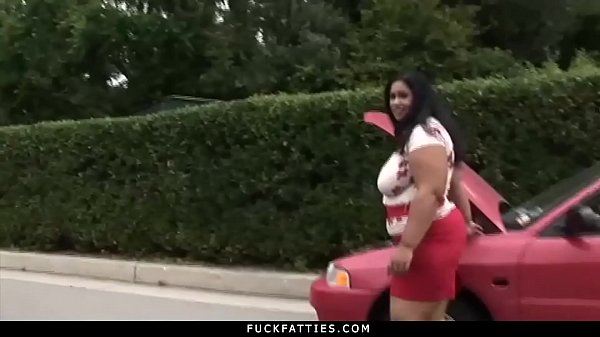 Stranded Ebony Babe Gets Fucked For A Ride