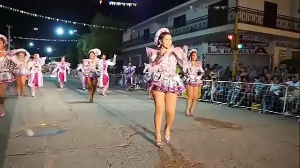 Under the skirt
