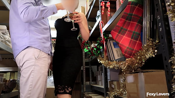 Hotwife Cheating at the Chriss Party