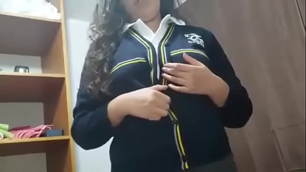 Download Video - Cogiendo a una rica colegiala despues de clases