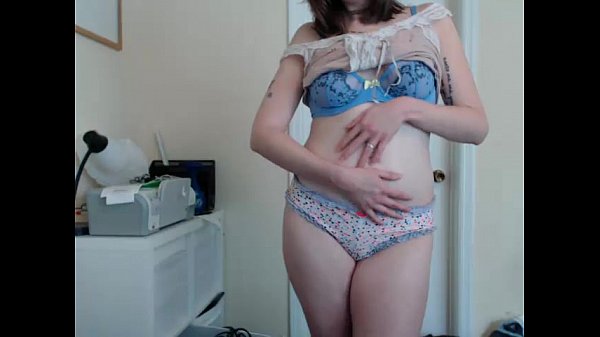 cute helena73 flashing pussy on live webcam
