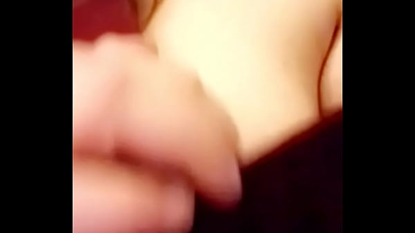 teen shows tits