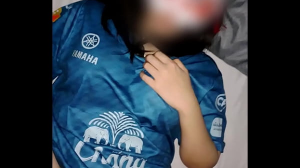 Creampie a Thai local MILF Buriram united fanclub
