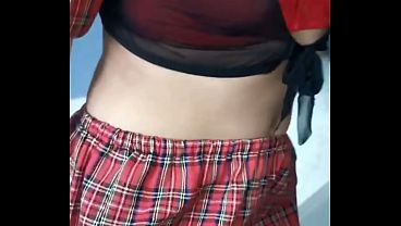 flaca de co&ntilde;o estrecho rebotando su culo sobre la verga de su cu&ntilde;ado