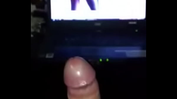 Elisa Bellamio, handjob while watching her awesome ass!
