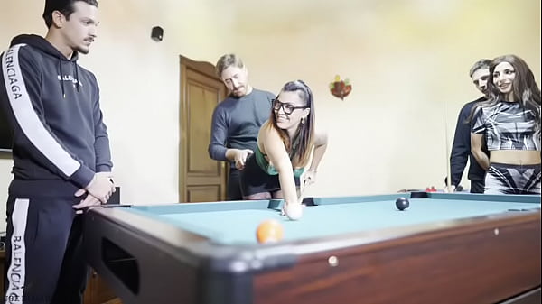 3 on 2 - TEENAGER VS MILF - Gang Bang