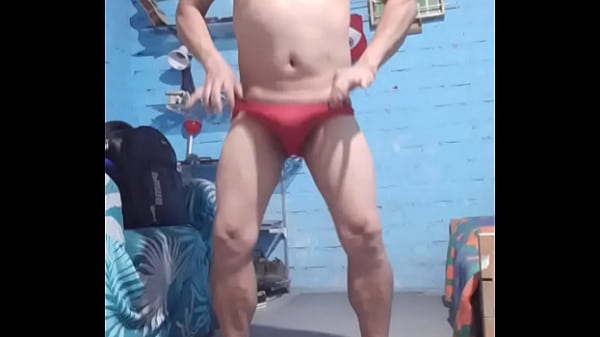 Homme Se Masturbant À La Maison