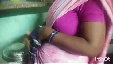 Indiancpl3560 - Esposa indiana casada com seios grandes fazendo sexo hardcore.
