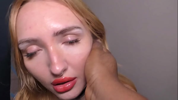 British Porn Model Kitty Marie Gives Perfect BBC HandJob to Completion.