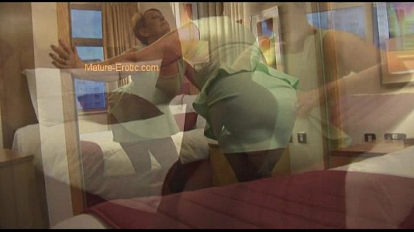 Download Video - Mature curvy lady in tight skirt strips and teases