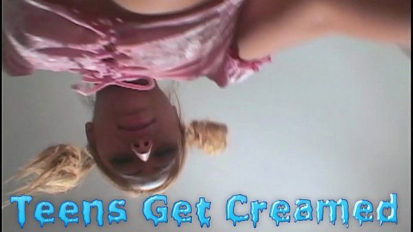 SECY TEEN ASIAN GET PLUGGED IN BOTH OF HER HOLES