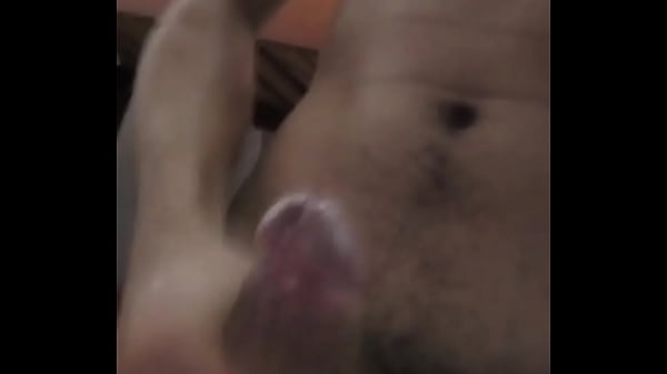 Mi prima está sola en casa y me pide video
