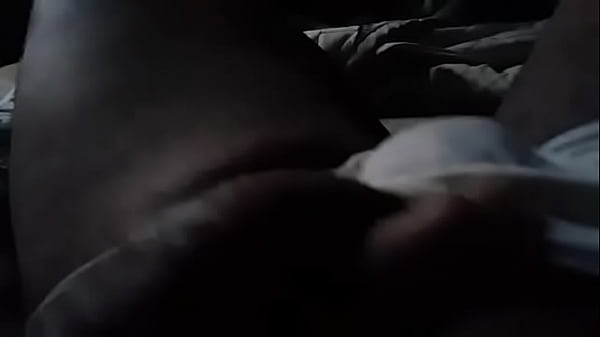 Batendo uma na cama 4