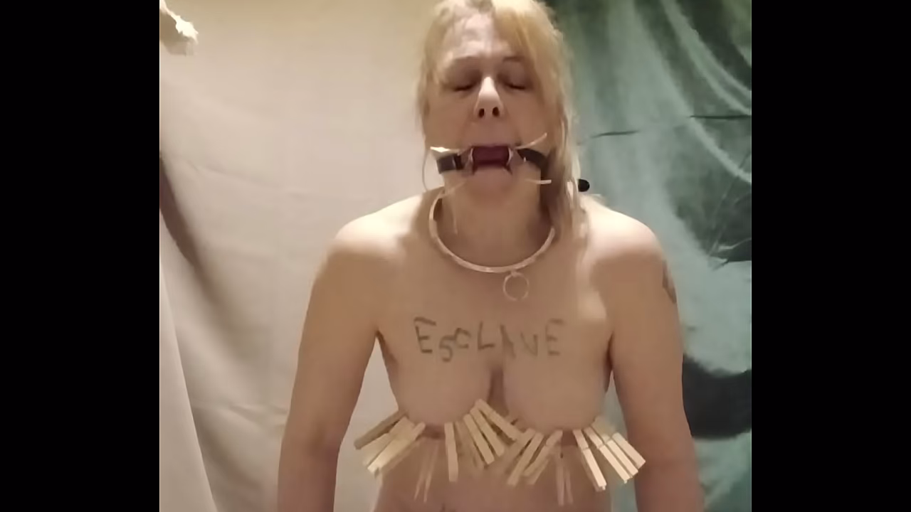 2026 02 25 Esclave F tags pince a ligne masturbation