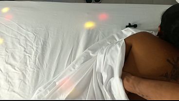 ついに、あのデカ尻の隣人とヤれる。