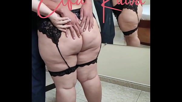 I choose a fan to fuck and my cuckold give me to him