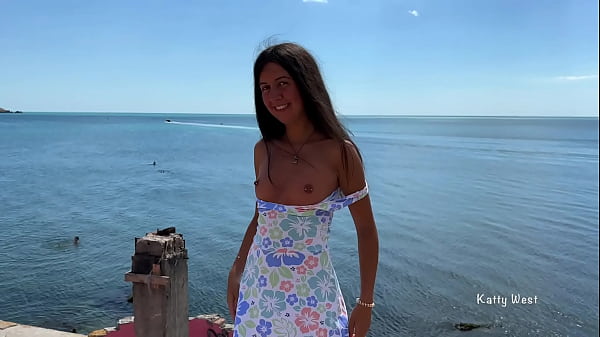 Download Video - Risky pissing in a public place in front of people