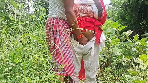 Girlfriend having fucking in outdoor at the Forest