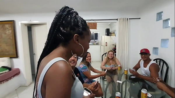 Nem sabe que &eacute; corna !!! No jogo de cartas fodi...