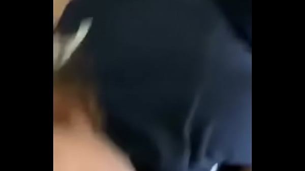 Suceur De Cheveux Roux