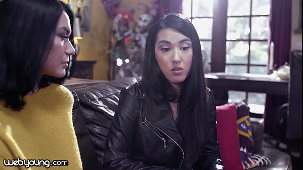 Download Video - WebYoung My First Lesbian Experience With My Best Friend's Stepsister