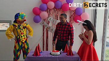 PART 1: I TURNED 21 AND AT MY SURPRISE PARTY I END UP FUCKING THE ENTERTAINER.