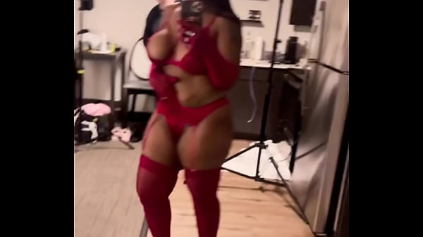 Available for shoots in SATX/ATX until Nov 5 ️