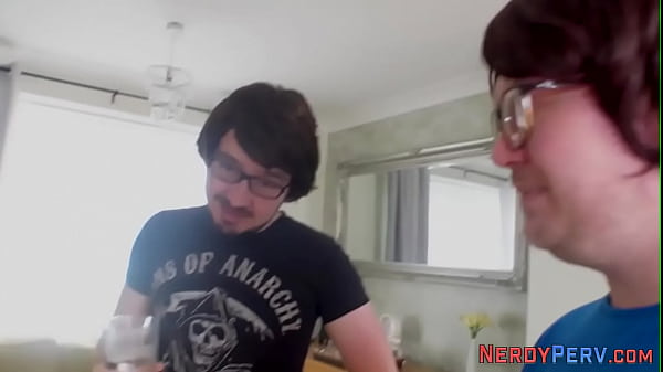 Yorkshire geeks cum into tattooed brits mouth