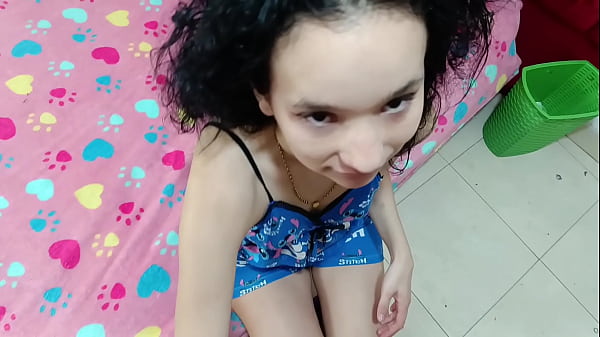 I fuck my virgin stepsister in her pussy until I cum on her face - POV in Spanish