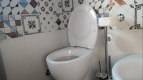 the sweet dirty sound from the toilet